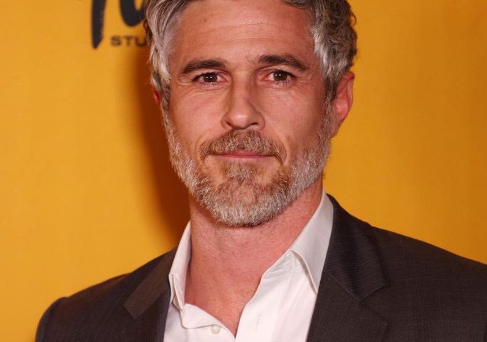 What religion is Dave Annable