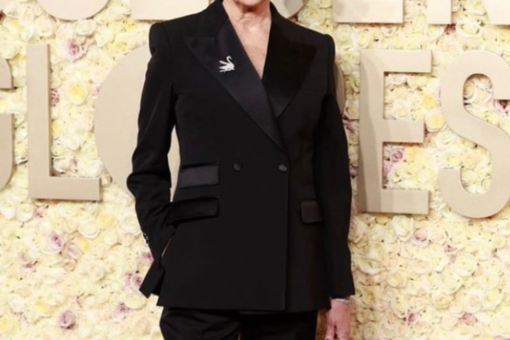 What religion is Annette Bening