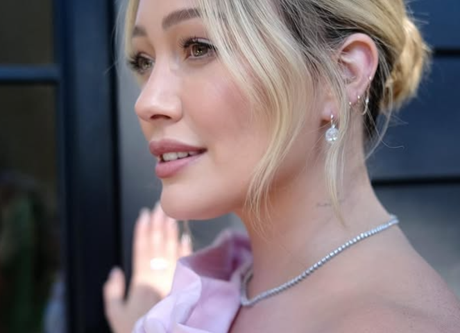 What religion is Hilary Duff