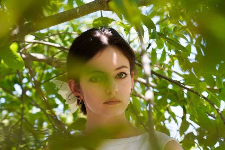 What religion is Mackenzie Foy