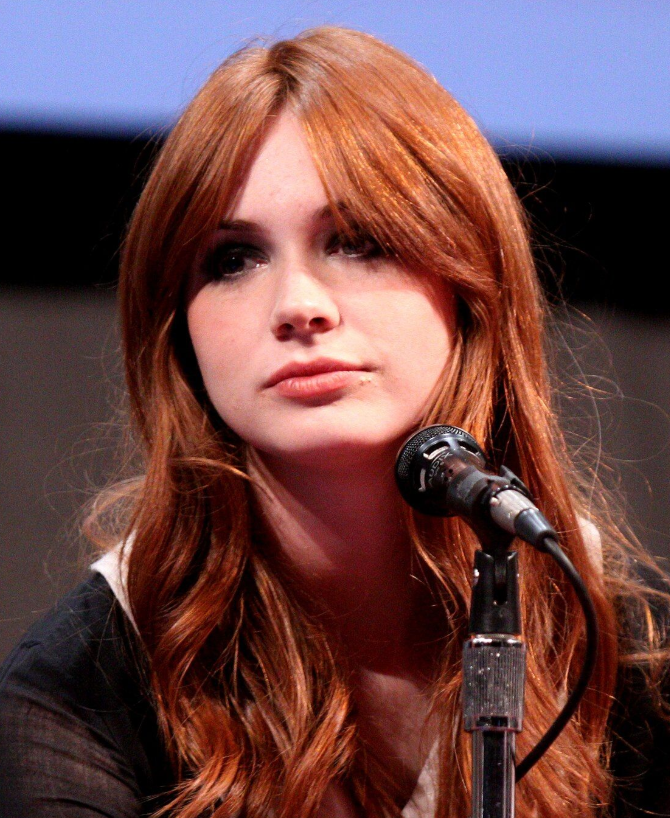 What religion is Karen Gillan