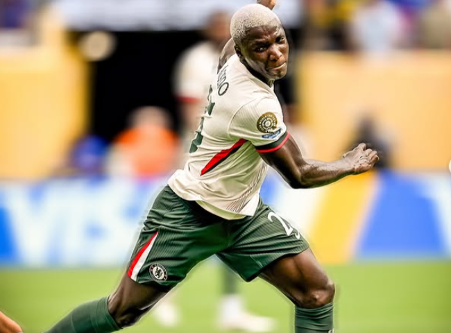 moises caicedo religion
