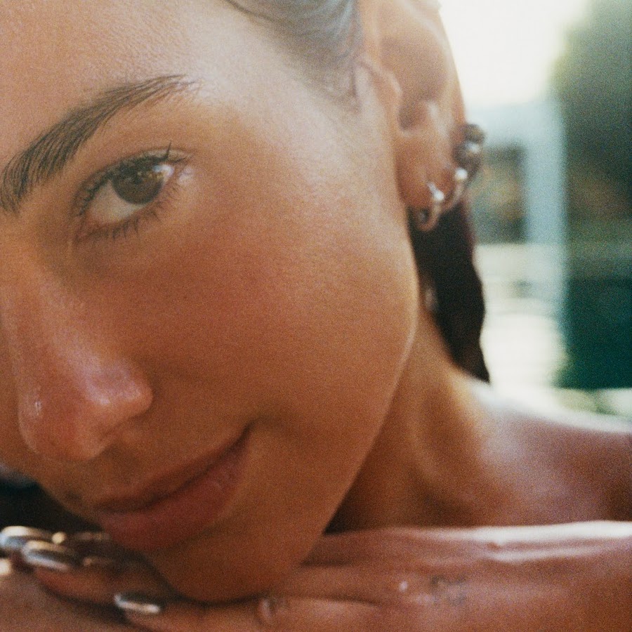 What religion is Dua Lipa